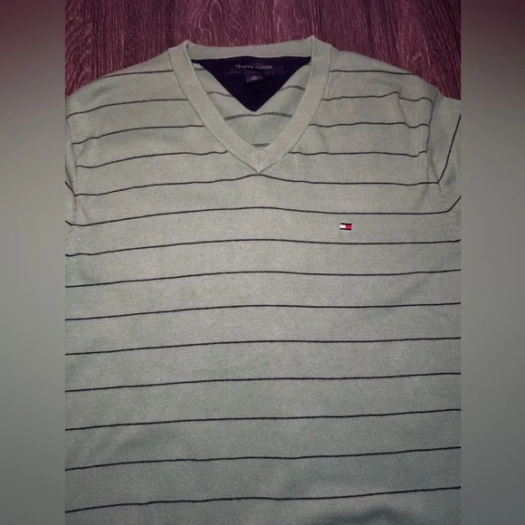 Tommy Hilfiger Men's Green and Blue Jumper Size M - Picture 7 of 7